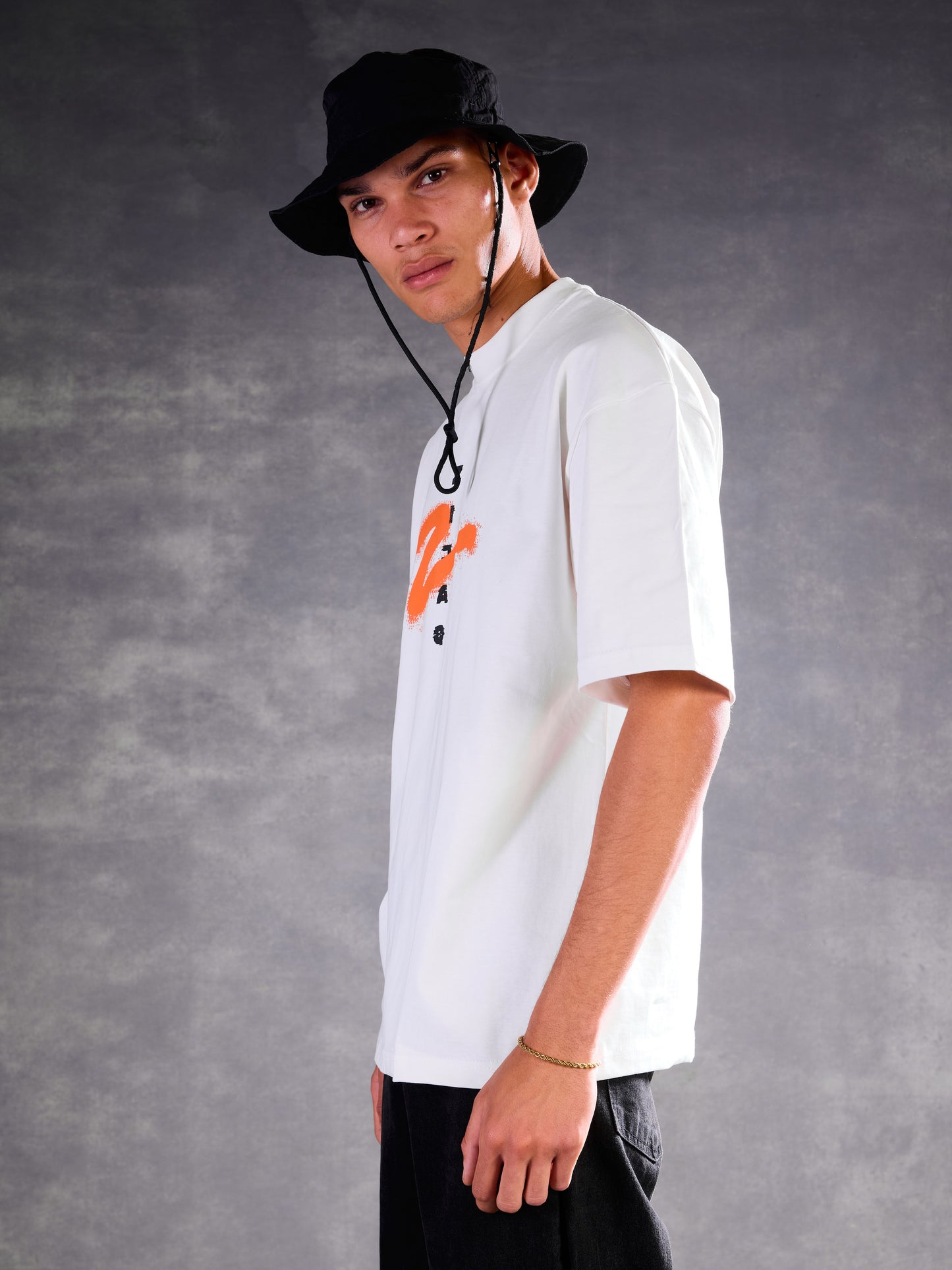 SIGNATURE MARK TEE